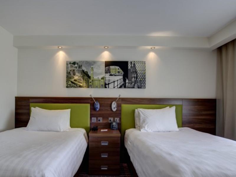 Hampton By Hilton Birmingham Broad Street Hotel Exterior photo
