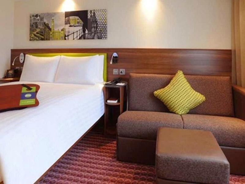Hampton By Hilton Birmingham Broad Street Hotel Exterior photo