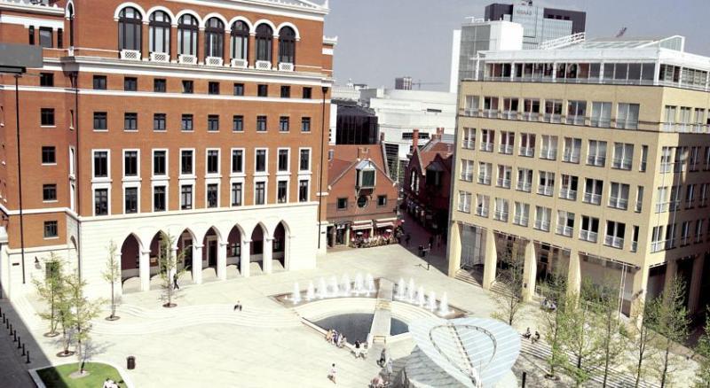 Hampton By Hilton Birmingham Broad Street Hotel Exterior photo