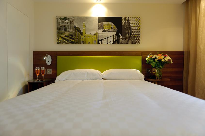 Hampton By Hilton Birmingham Broad Street Hotel Exterior photo