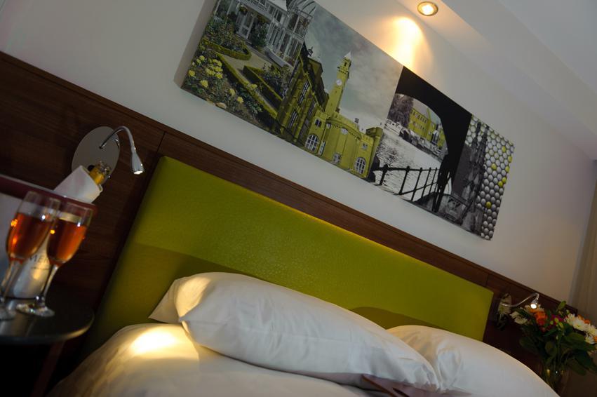 Hampton By Hilton Birmingham Broad Street Hotel Exterior photo